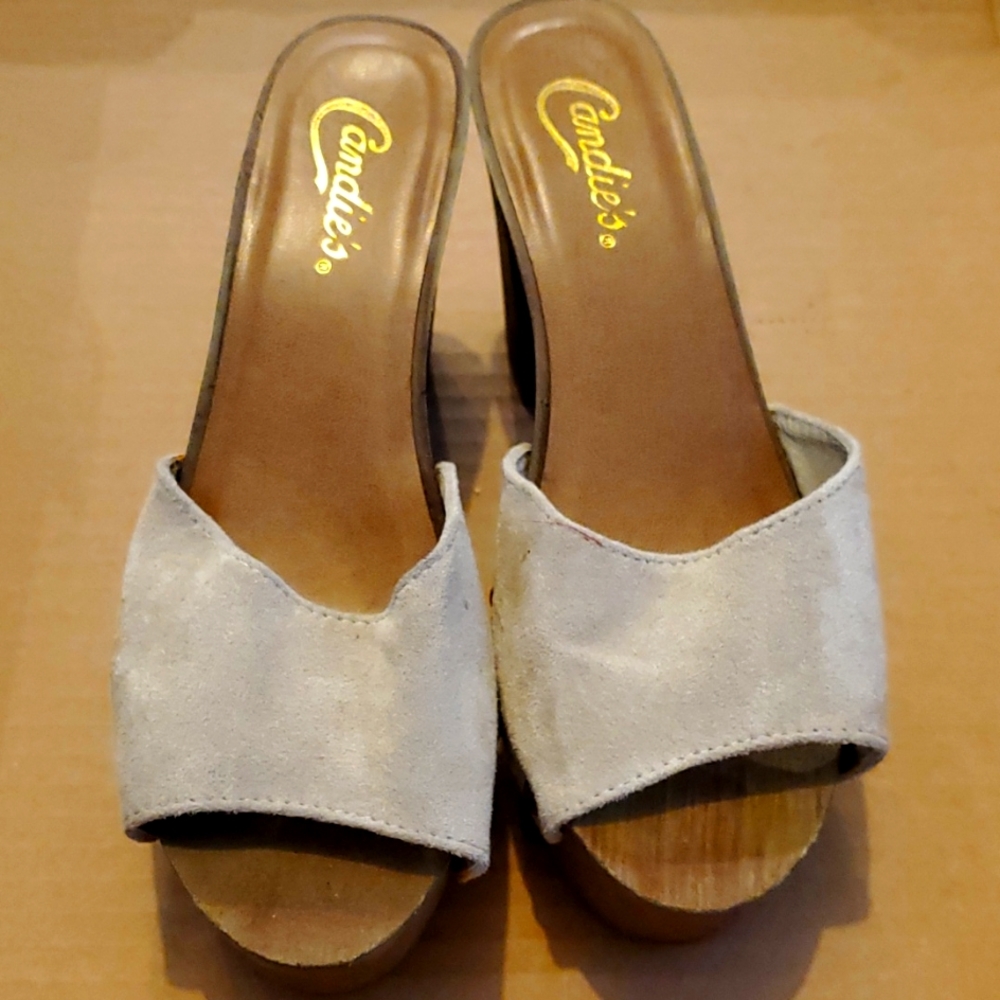 Candie's Nude Size 6 Womens Slip-on Wedge